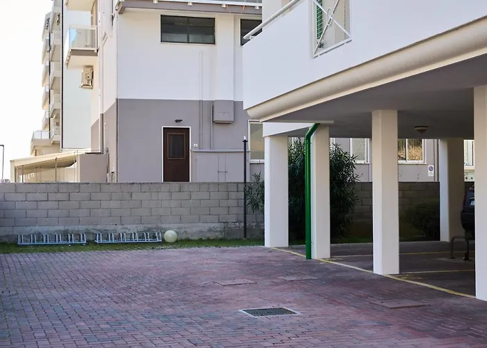 Olimpia-centralissimo-pochi Passi Dal Mare
